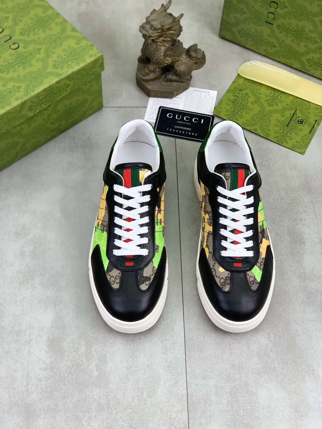 Men's shoes P400 💰[New style] 🆘 The latest model from Gucci's official website🎁Classic casual and fashionable men's shoes👟Hot style💥The style is simple and elegant, exclusive for trendy men. Unique official website latest brand elements👑Gucci original decoration, fashionable and generous, the fabric is made of original soft calfskin➕Comfortable soft sheepskin lining ✅The official website specifies wear-resistant rubber outsole_full of elasticity, classic model taken in real life🎬Color: 2️⃣colors available😍Number: 38-44